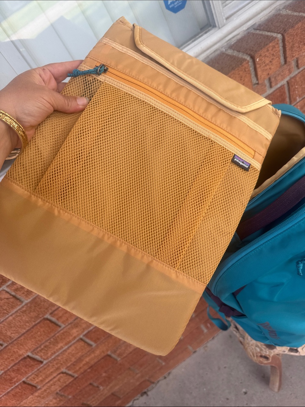 🧡Patagonia unisex  Refugio Daypack 26L brand new - Picture 8 of 14